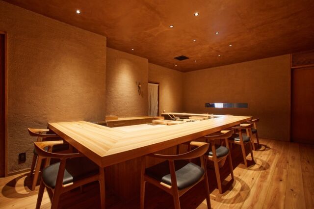 Ryuzushi floor