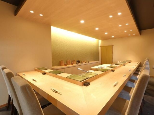 Dine in Elegance at the Counter! Discover 5 Exceptional Sushi Restaurants in Osaka, Catering to the Discerning Palates of Adults