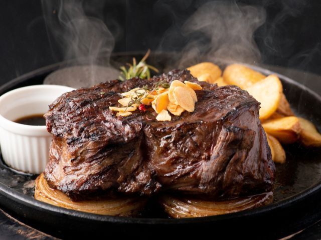 4. Bistro La Atori