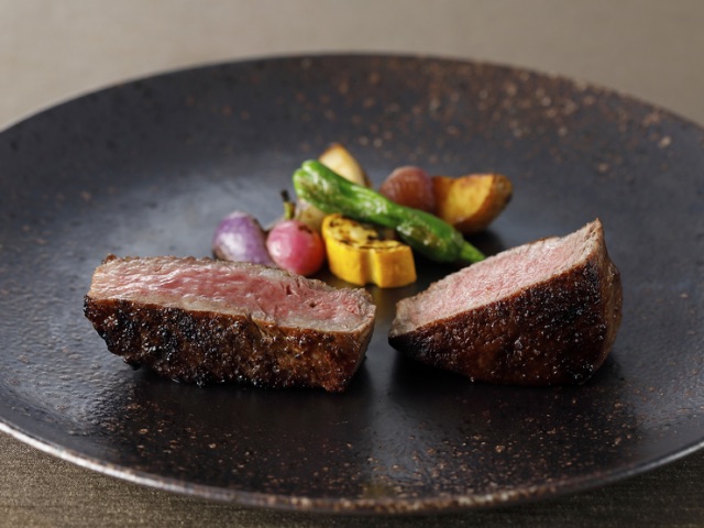 Guests can luxuriously enjoy brand beef at a counter! 5 recommended restaurants with excellent atmospheres / Tokyo