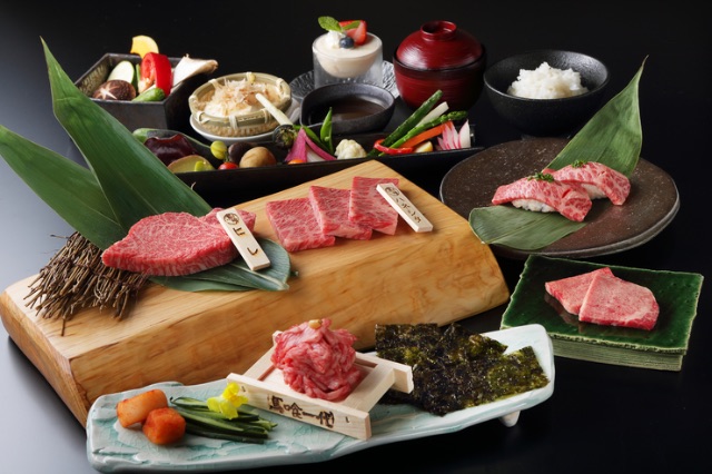 A restaurant offering a slightly upscale New Year's Eve party with lots of meat at around 10,000 yen per person