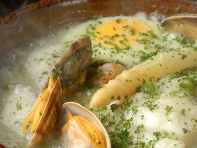 Enjoy Spanish cuisine prepared by a chef who trained in Spain