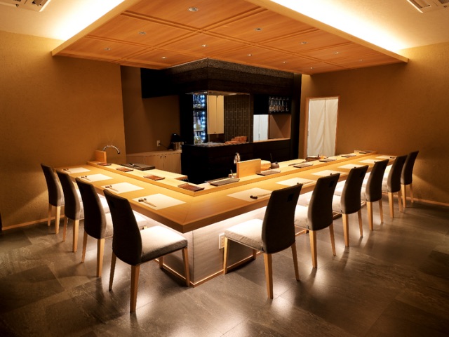 The handiwork of artisans shines through in this food! 5 restaurants that let guests enjoy better than average sushi at counter tables / Nagoya