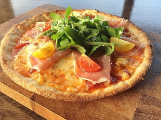 Restaurants with great atmospheres where guests can spend a romantic time on evening dates / Aichi