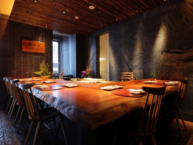 5 better-than-average sushi restaurants where guests can enjoy sushi at counter seats. Perfect for dates and banquets / Tokyo