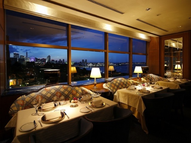 Make dates more exciting! 5 restaurants for gazing at beautiful night scenery / Yokohama