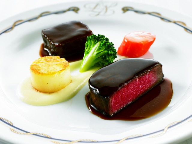 Make dates more exciting! 5 restaurants for gazing at beautiful night scenery / Yokohama