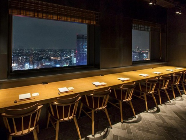 Make dates more exciting! 5 restaurants for gazing at beautiful night scenery / Yokohama
