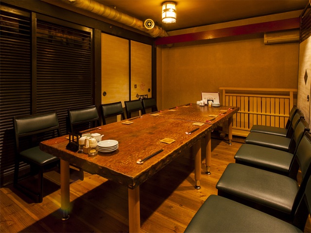 Right in the middle of the season! 5 restaurants that let guests enjoy delicious oyster cuisine / Hiroshima