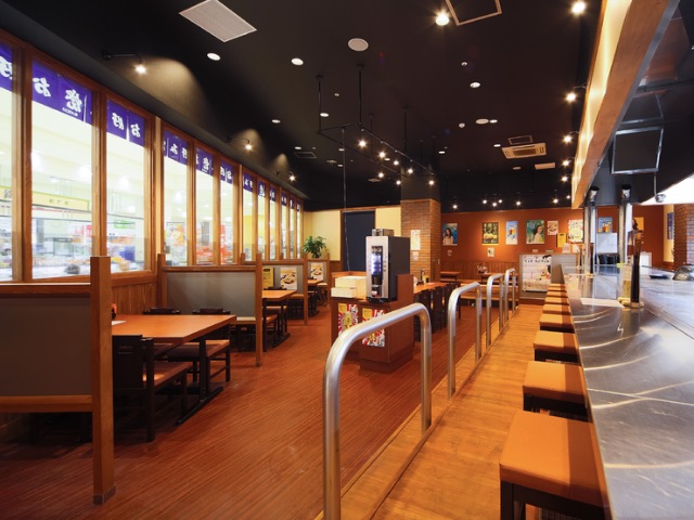 Right in the middle of the season! 5 restaurants that let guests enjoy delicious oyster cuisine / Hiroshima