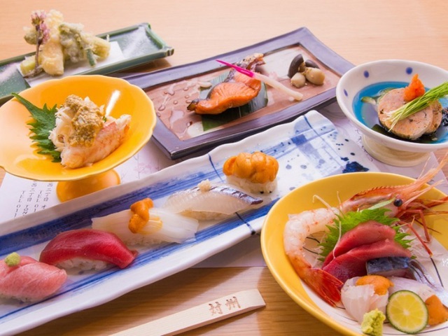Amazing sushi made with fresh fish delivered from contracted fisherman from all over Japan, from Hokkaido to Kyushu