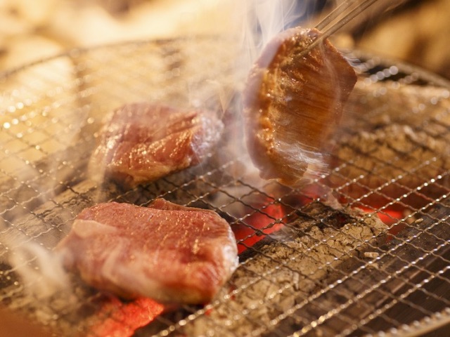 Guests will smack their lips at the skillfully cooked Japanese cuisine using carefully selected ingredients