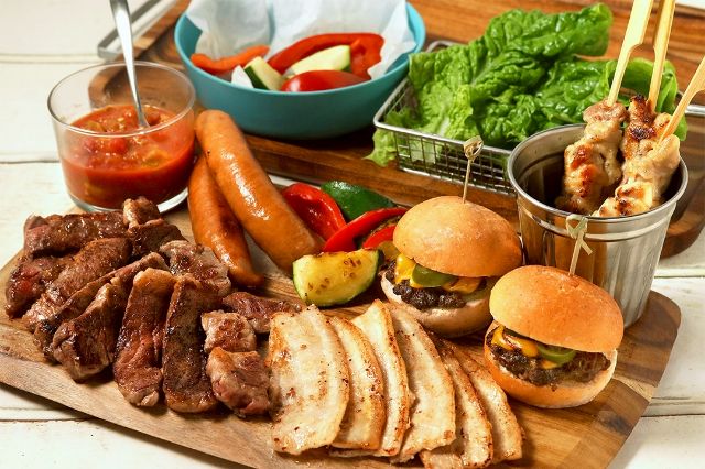 In the heart of the city! Rooftop beer garden with a harbor breeze "Moores BBQ Beer Garden" | Yokohama Moores Rooftop