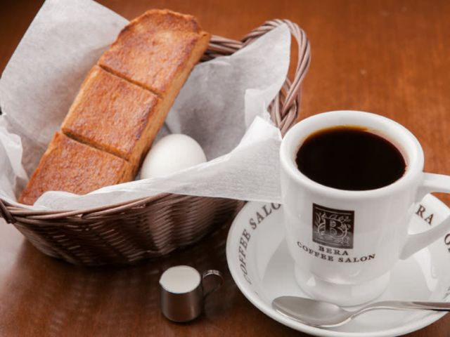 Nagoya’s Famous "Morning Service"