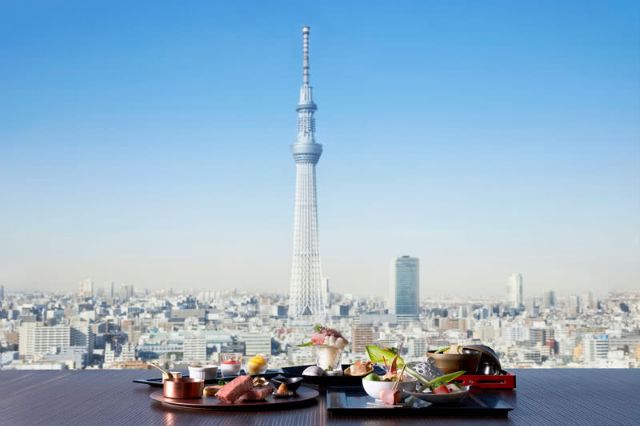 Enjoy Delicious Kaiseki Cuisine while Admiring Tokyo Sky Tree(R)