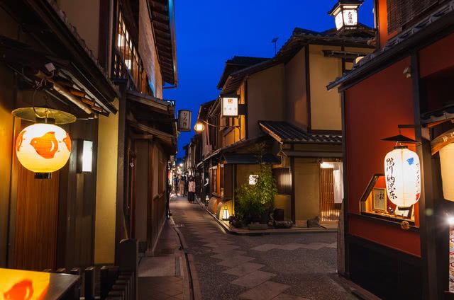 Recommended Kamo River Noryo-Yuka Restaurant Serving Kyoto Cuisine