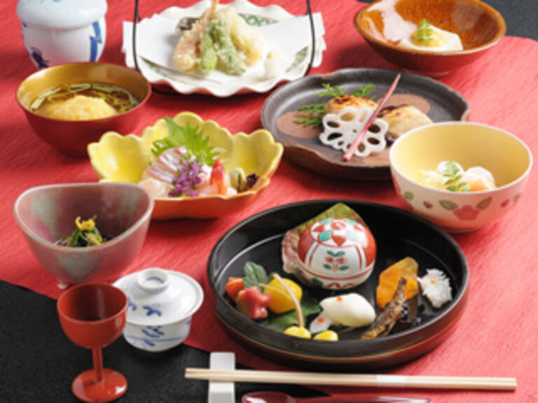 Aquatic Garden and Kyo Kaiseki Cuisine, Yakiniku, Nabe Cuisine -  Isshin_Cuisine