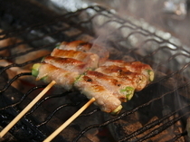 Yakitori Tori Ryori Toritatsu_Our popular asparagus roll skewers with healthy vegetables