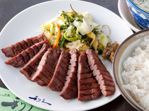 Gyutan Sumiyaki Rikyu Tagajo_Gyutan (beef tongue) set.