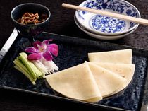 Hakata Shato Hanten_[Beef Fried and Seasoned with Miso, Wrapped with Crepe] Enjoy its texture.