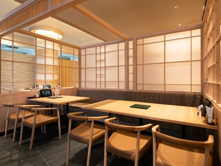 Maruya Honten Osaka Umekita Green Place Branch_Inside view