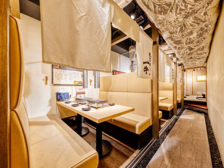 Cow specialty store Itamae Yakiniku Ichigyu Shinsaibashi Main Branch_Inside view