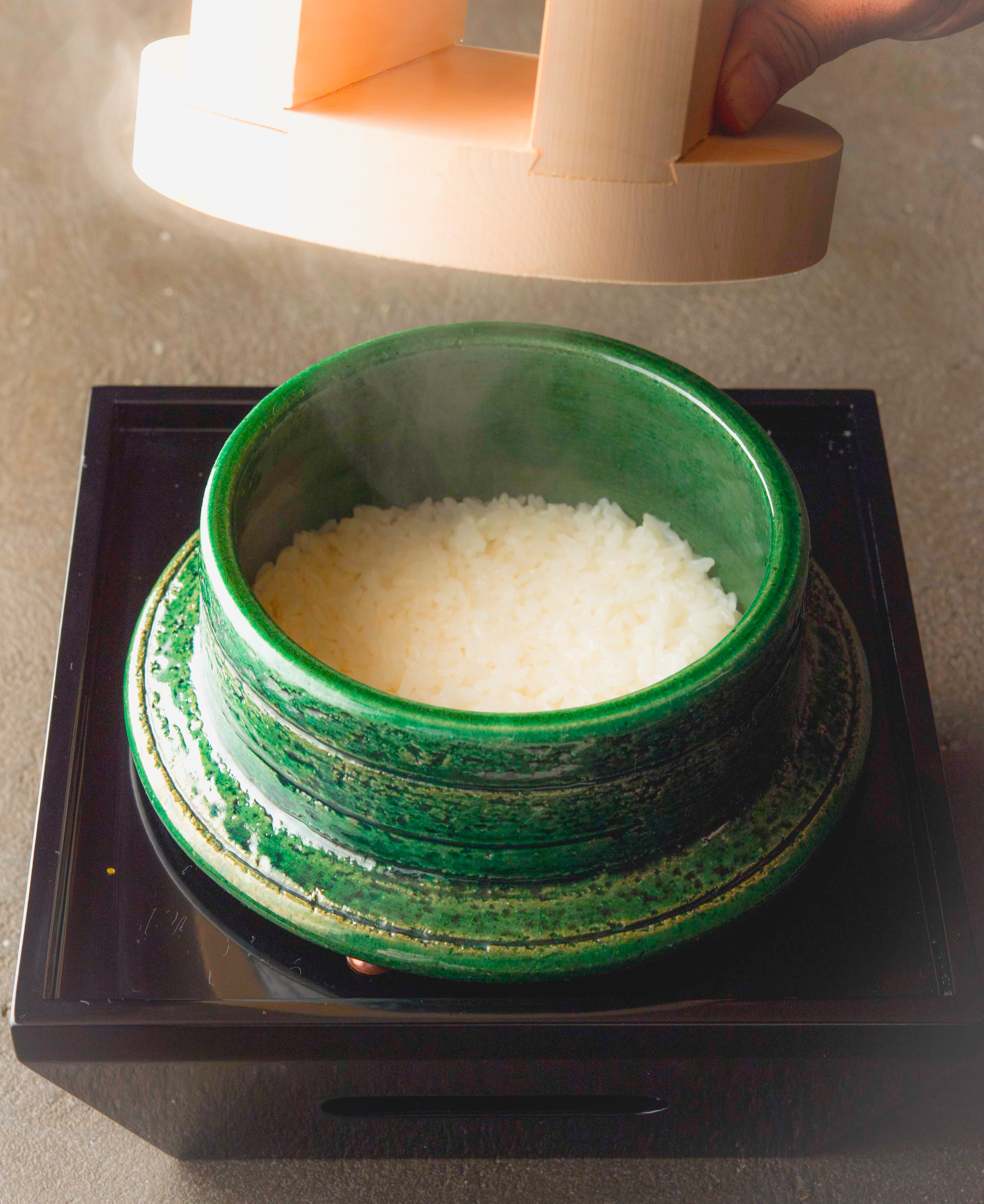 Yakiniku Oboshimeshi_Rice Cooked in a Clay Pot 