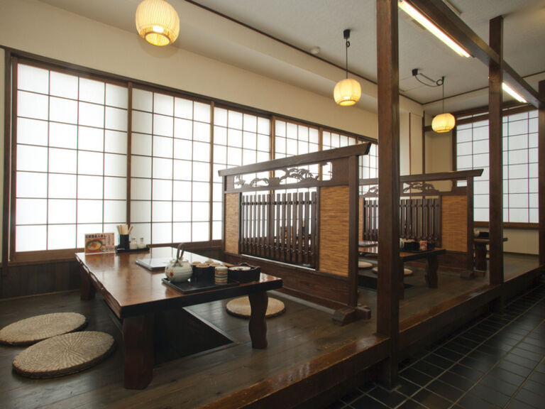 Ichifuku Makurazaki no Ajidokoro_Inside view