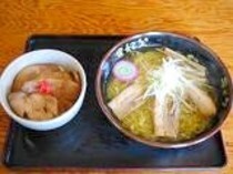 Ramen Senka Rapita Main Store_Small buta-don (pork and rice) and regular size ramen set