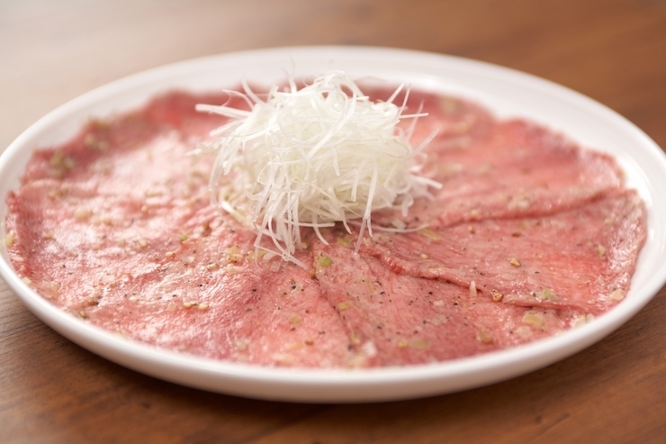 Yakiniku USHIGORO Nishiazabu Main branch_Thin-sliced Superior Beef Tongue Root