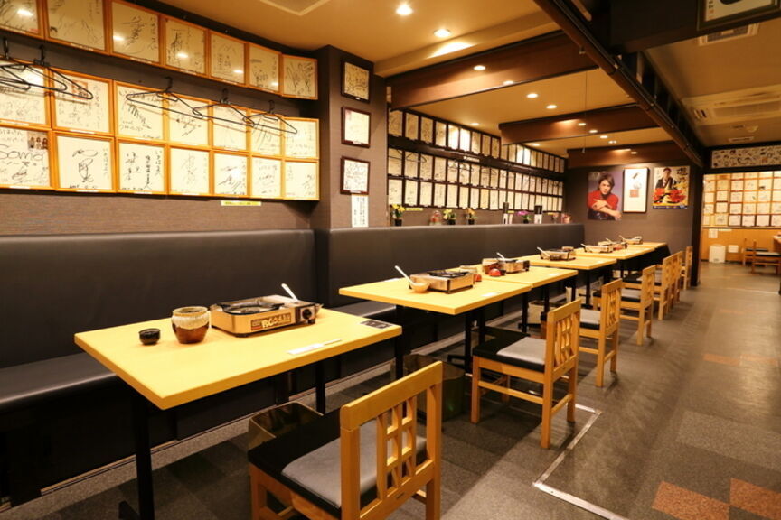 Hakata Ajidokoro Iroha_Inside view