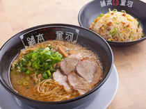 Kappa Ramen Honpo Izumisano Branch_The Ramen shop golden combination [Hanchan Set]