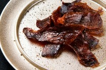 Kai Sya_House-made Beef Jerky - It is made with beef thigh meat using a unique method to achieve an exquisite texture.