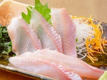 Hakodate Kaisen Izakaya Yan-shugyoba Nidaime Shoueimaru_Atka Mackerel Sashimi - It's so fresh that it's delicious as sashimi! You'll be amazed at the texture and sweetness.