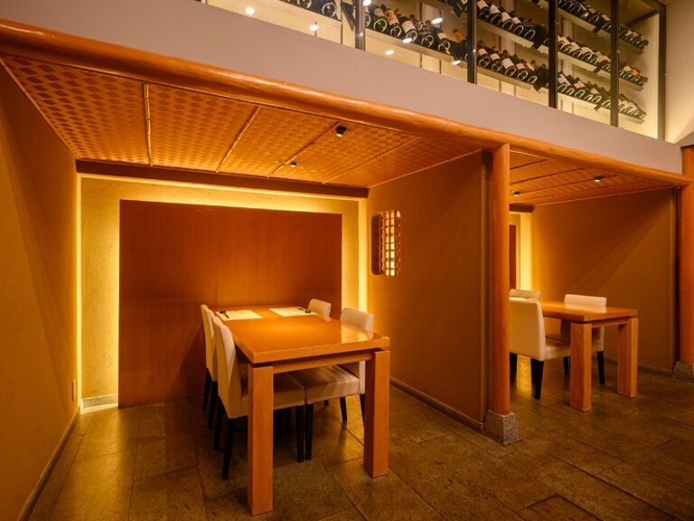 Sushi Takaya_Inside view