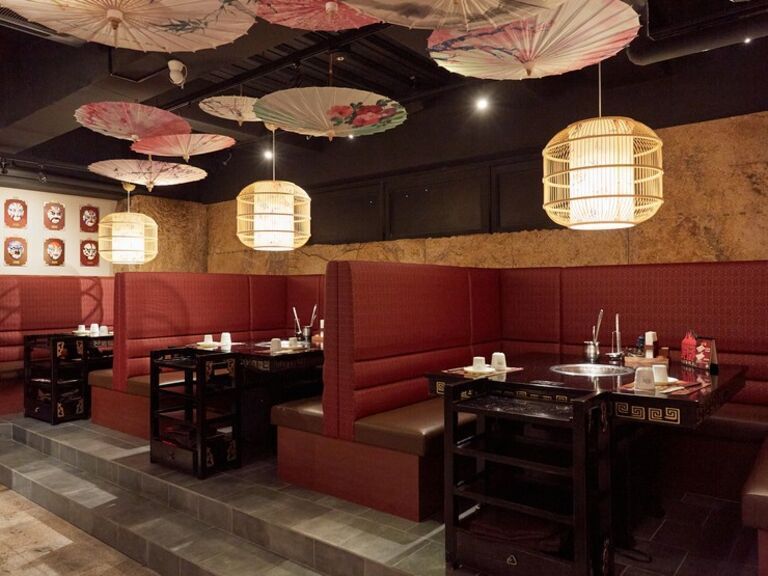 Sichuan Dentou Hinabe Shokukan Shinsaibashi Branch_Inside view