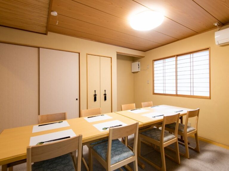 Sushi Sukiyaki Akamechan_Private room