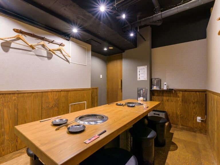 Ushikoi Shinjuku Branch_Inside view