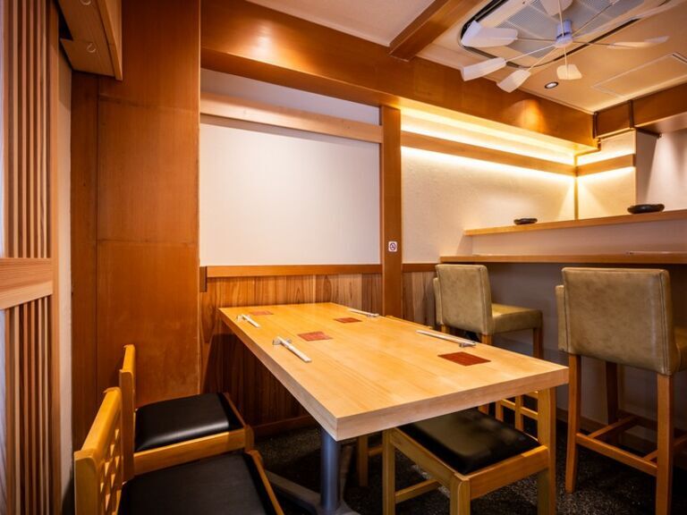 Sushi Rakuichi_Inside view