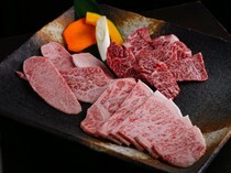 Rikyu Shinjuku Island Tower_Assorted 3 kind of special selected beef - For company drinking parties and family dinner parties. An assortment of popular parts that can be shared.