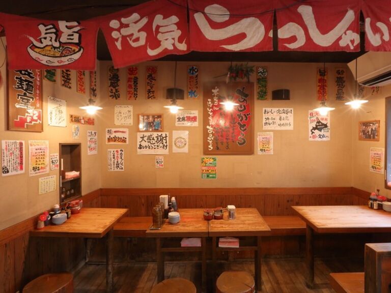 Noko Tonkotsu Teppei Ramen_Inside view