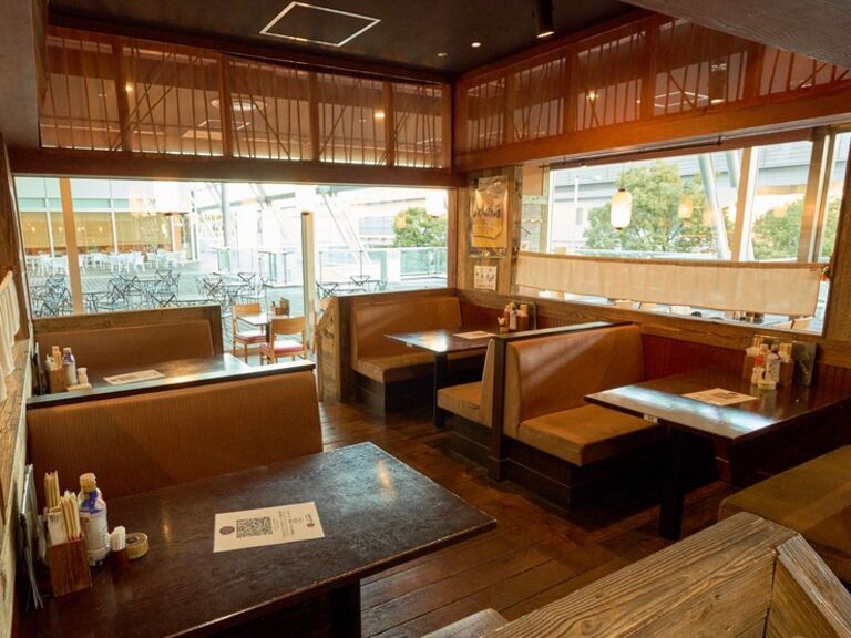 Hozukiya_Inside view