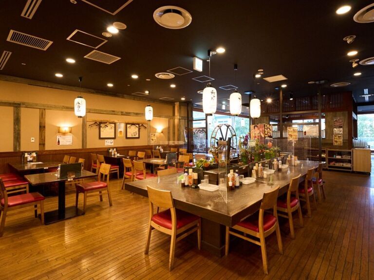 Hozukiya_Inside view