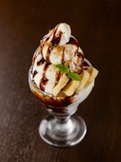 Cafe Sou Hiroshima Miyajimaguchi Branch_Pancake Parfait - Collaboration of specialty soft serve and pancakes.