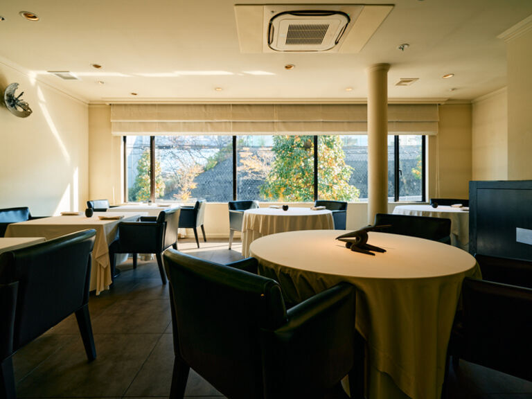 Restaurant Ohtsu_Inside view