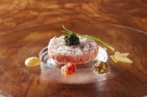 Kagurazaka Shabu-shabu Fuga_Tartar Steak of Japanese Black Beef and Caviar - It is a specialty dish that makes the best use of the ingredients.