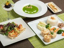 BALInese Restaurant BUNGA LOTUS_Today's Special Lunch B -  From salad to dessert, you can enjoy it to the fullest.